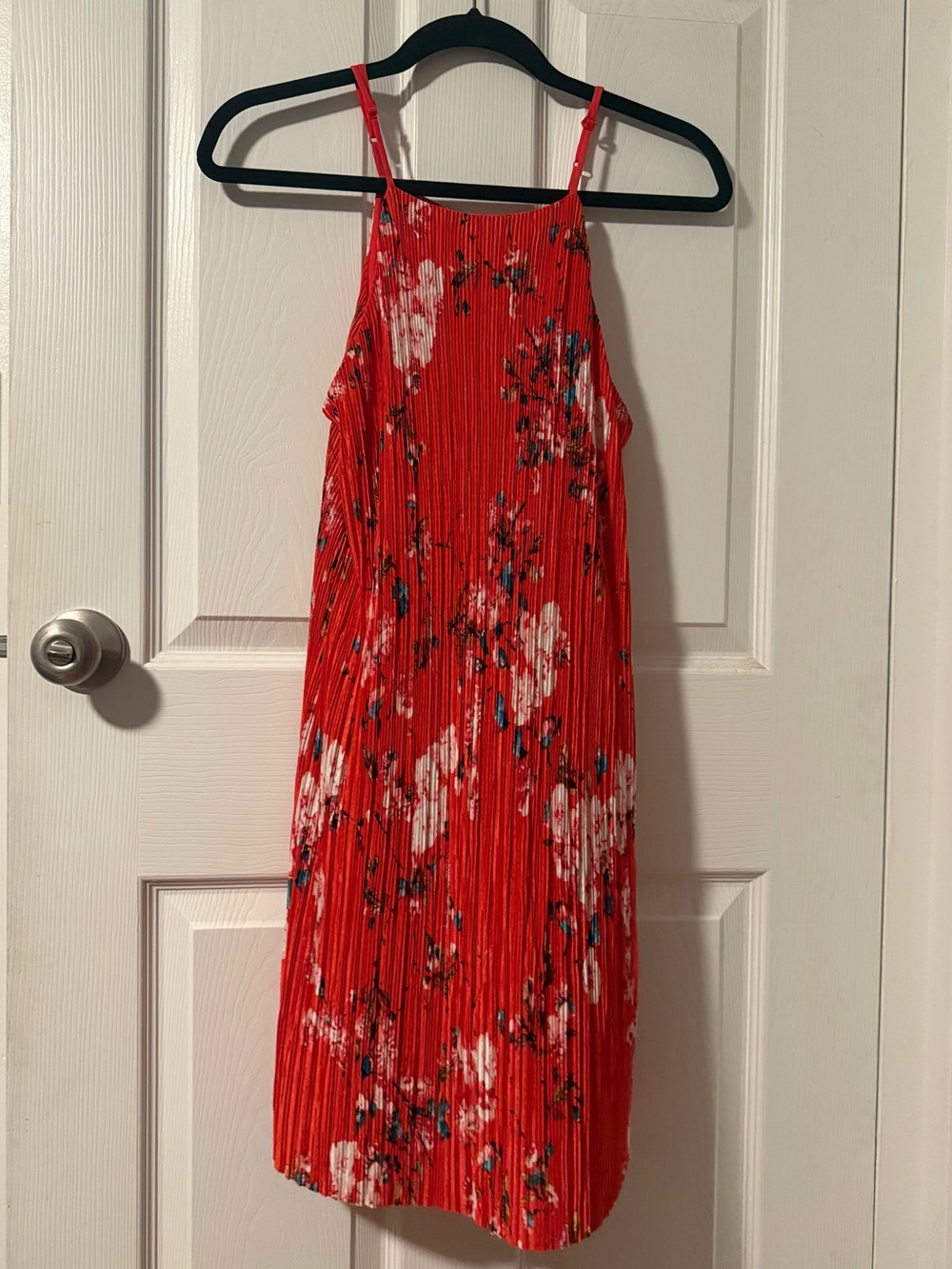 COLLECTIVE CONCEPTS: Floral Red Spaghetti Strap Dress